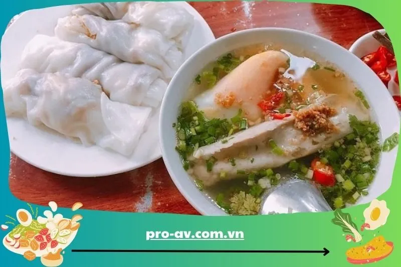 Quán bánh cuốn trứng Bà Thắm